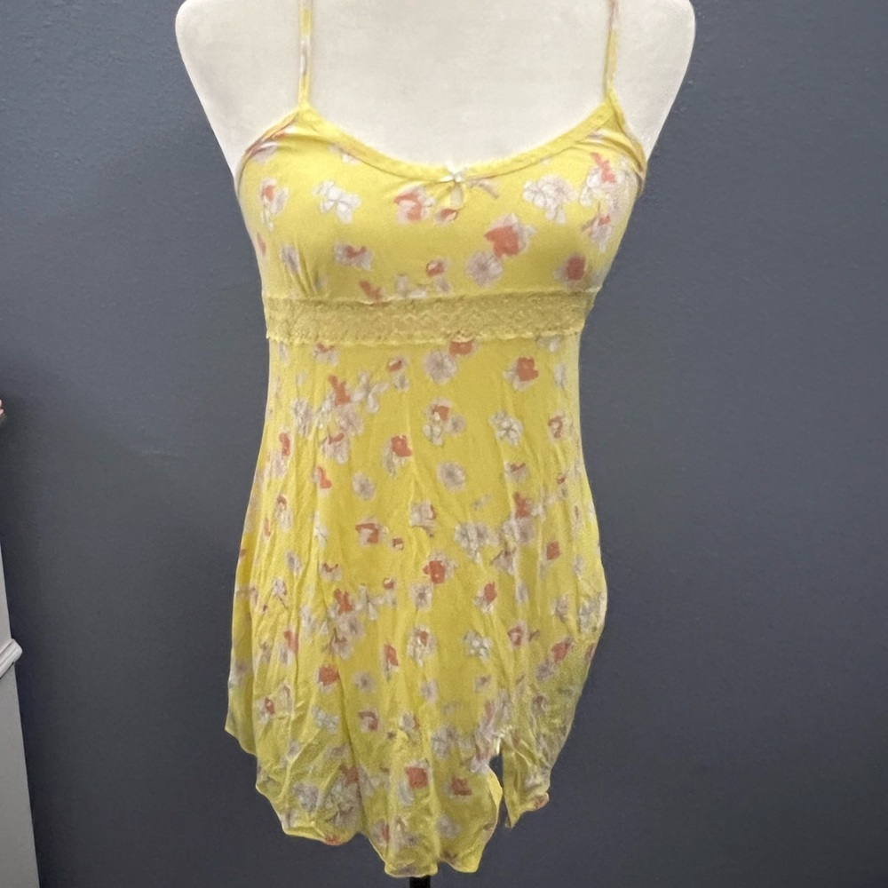 Vintage Y2K Victoria’s Secret Angels Sexy Slit Yellow Nightgown Sleep Dress Sz M